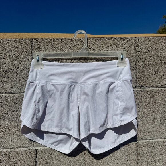 Lululemon Speed Up High-Rise Lined Short 2.5" Size 6 in White - Picture 1 of 2
